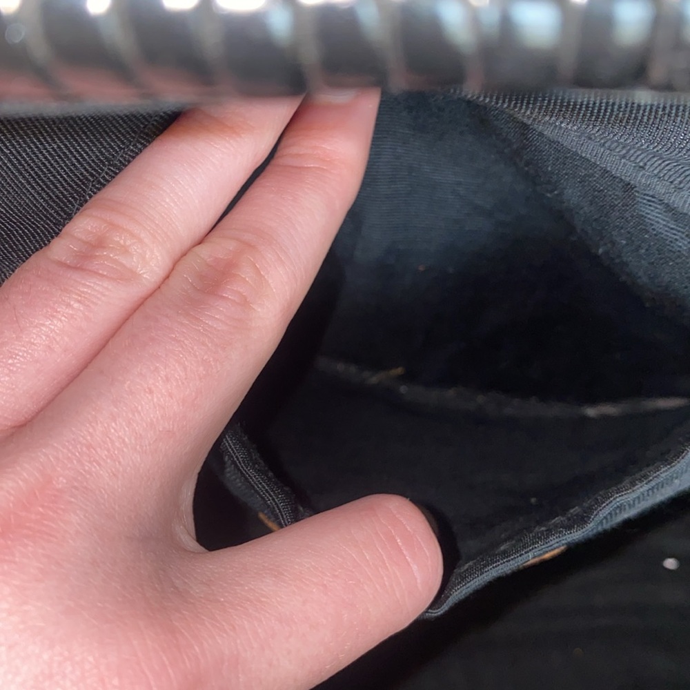 🛍️Adorable Custom Made Black Woven Handbag With Gold Details! - Picture 11 of 15